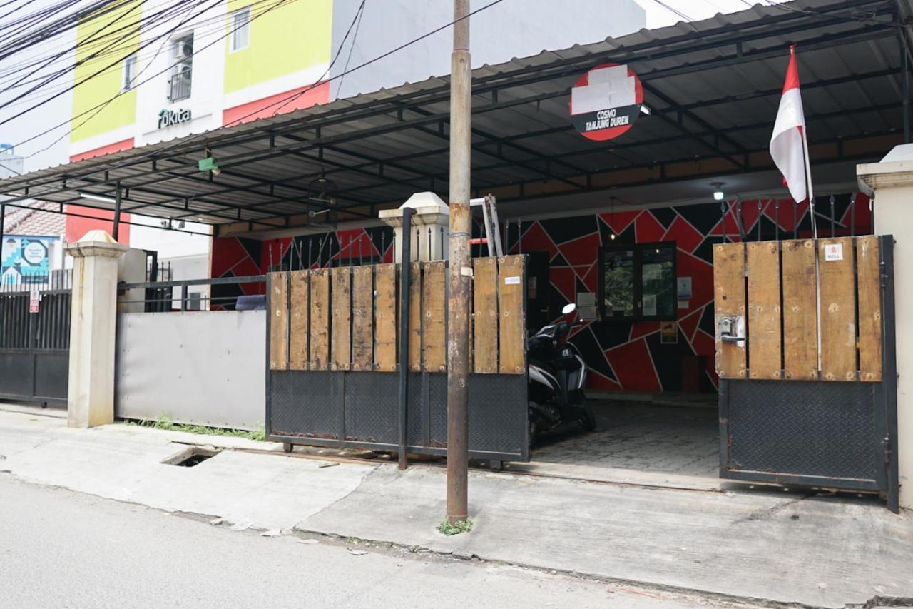 Vaccinated Staff - OYO 90304 Cosmo Tanjung Duren Yakarta Exterior foto