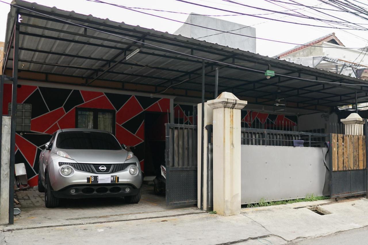 Vaccinated Staff - OYO 90304 Cosmo Tanjung Duren Yakarta Exterior foto